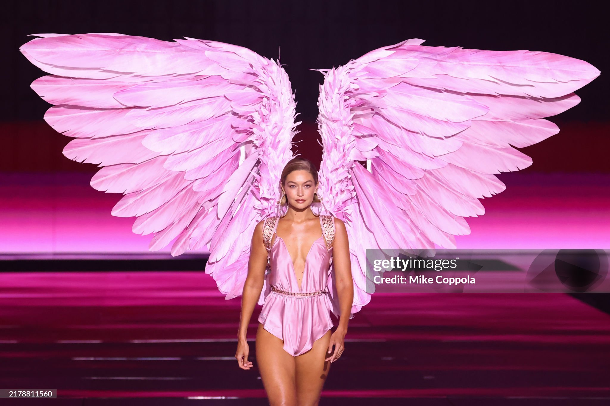 VICTORIA’S SECRET FASHION SHOW 2026 10 THINGS TO WATCH FOR