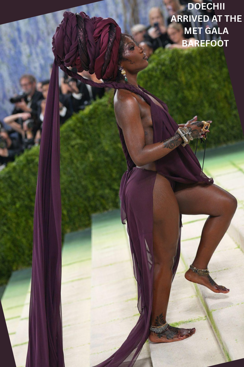 DOECHII ARRIVED AT THE MET GALA BAREFOOT 